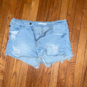 stretchy jean shorts